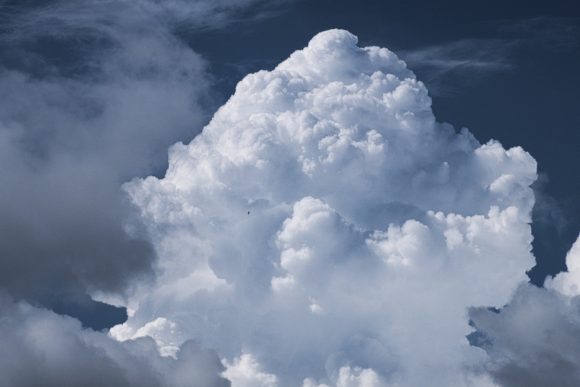 clouds-5368435_1920 (1)